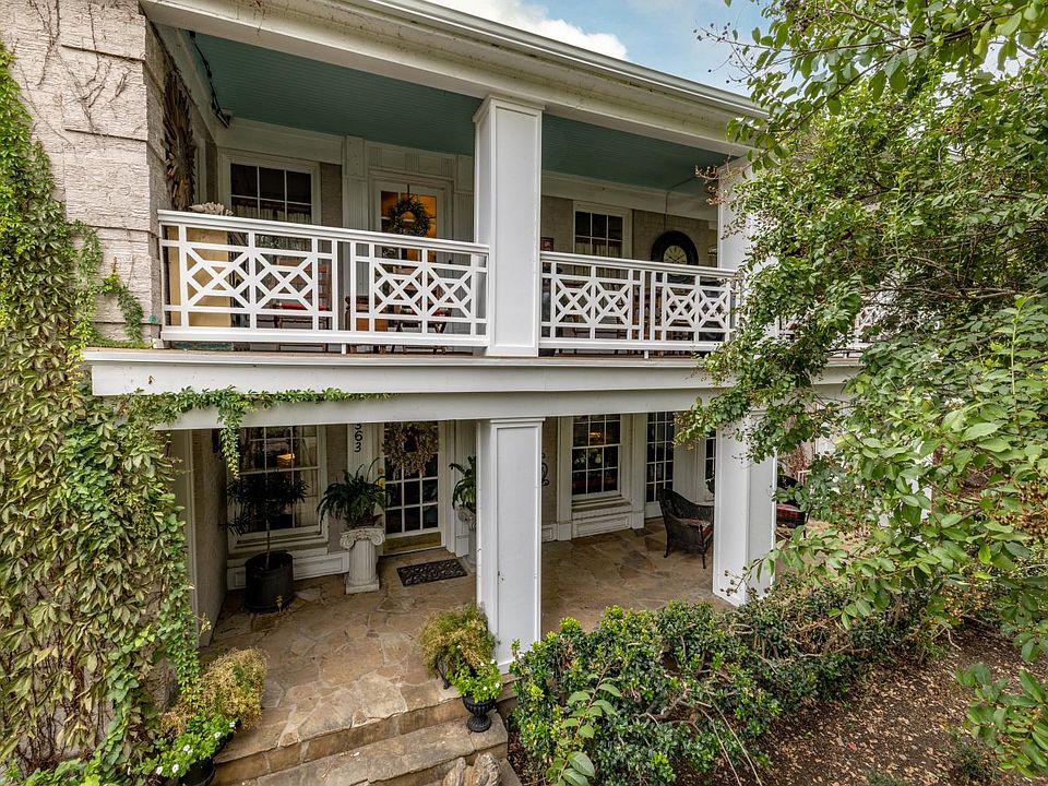 1st image of 2361 Park Place Ave
