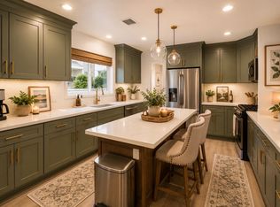 334 21st Pl, Manhattan Beach, CA 90266