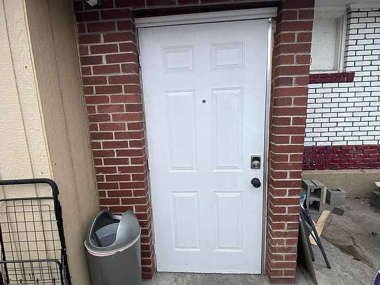 1799 S Main St #B — Photo 1