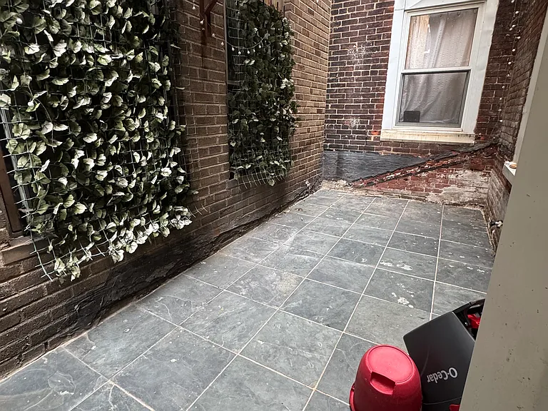 732 Sansom St #204 — Photo 8