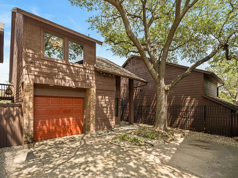 6124 Summer Creek Cir — Photo 2