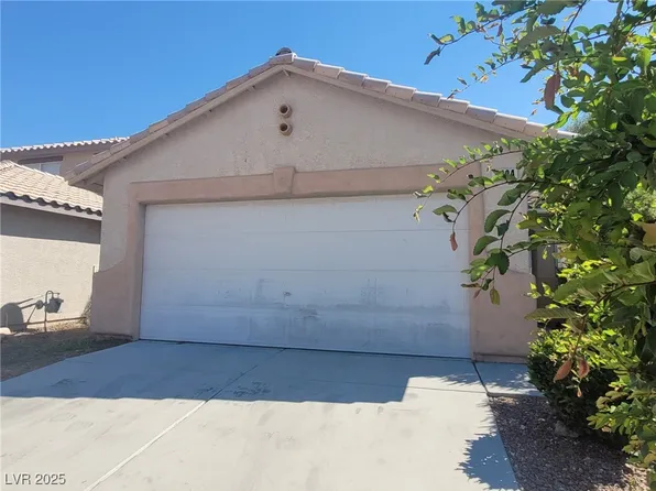 5404 Walcott Dr, Las Vegas, NV 89118