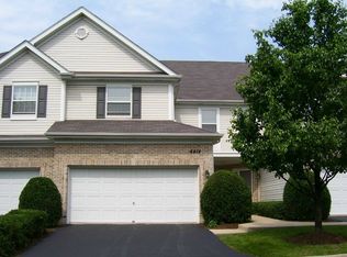 4414 Middleton Pl, Lisle, IL 60532