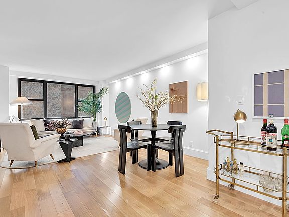 3rd image of 7 E 14th St APT 428