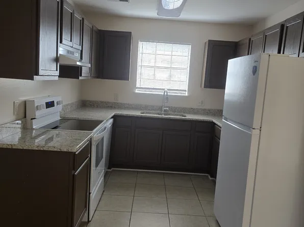 143 Angela Dr APT B, Madison, AL 35758