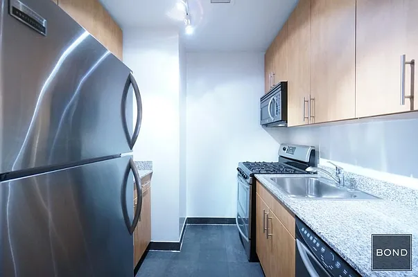 Rented by Bond New York | media 7