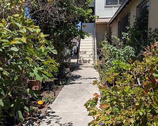 4th image of 13217 Venice Blvd
