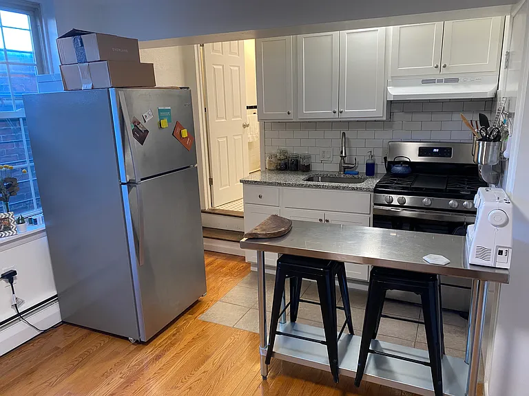 187 S Orange St #6B — Photo 2