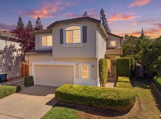 5622 Moonlight Way, Elk Grove, CA 95758
