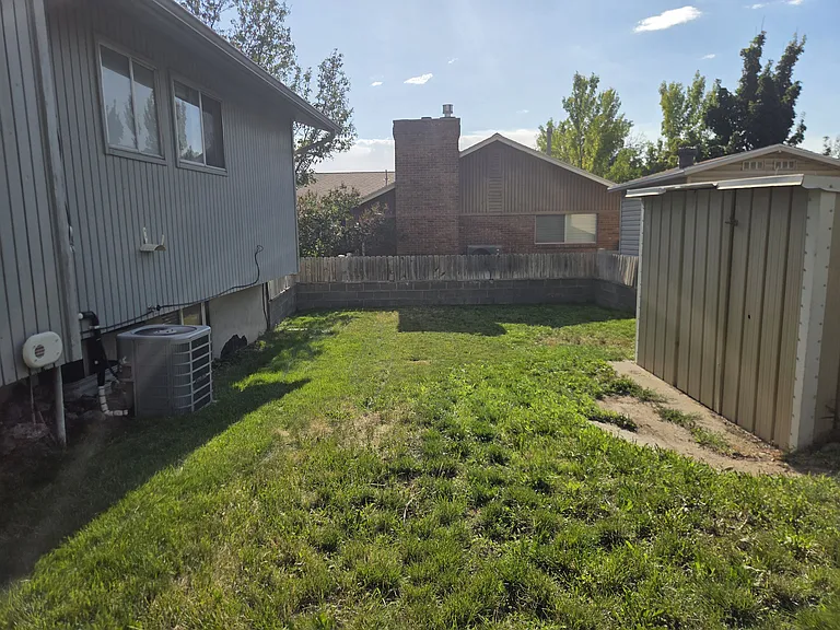 1125 E Fallbrook Way — Photo 8