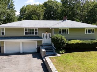 31 Lakeshore Dr, Hudson, MA 01749