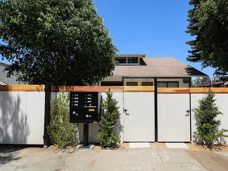 1033 N Coronado St #2 — Photo 11