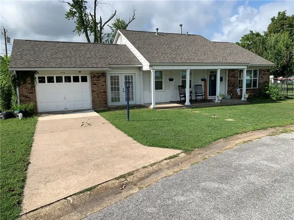 218 S 13th Pl, Rogers, AR 72758