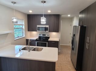 405 Brewer Dr #B, Columbia, MO 65203