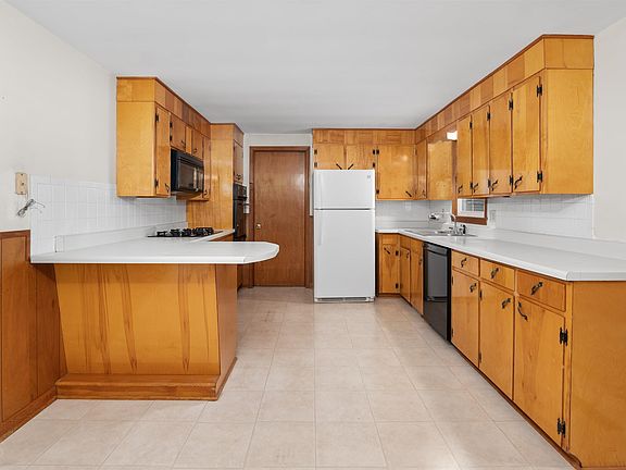 5th image of 1804 S Lafayette Ave