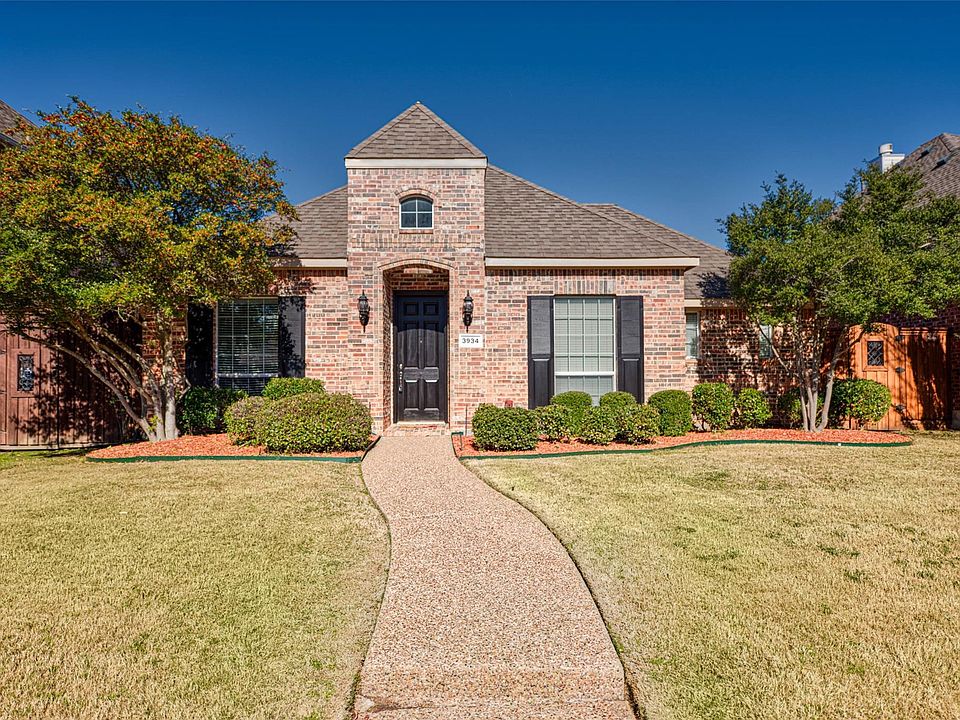 1st image of 3934 Guadalupe Ln