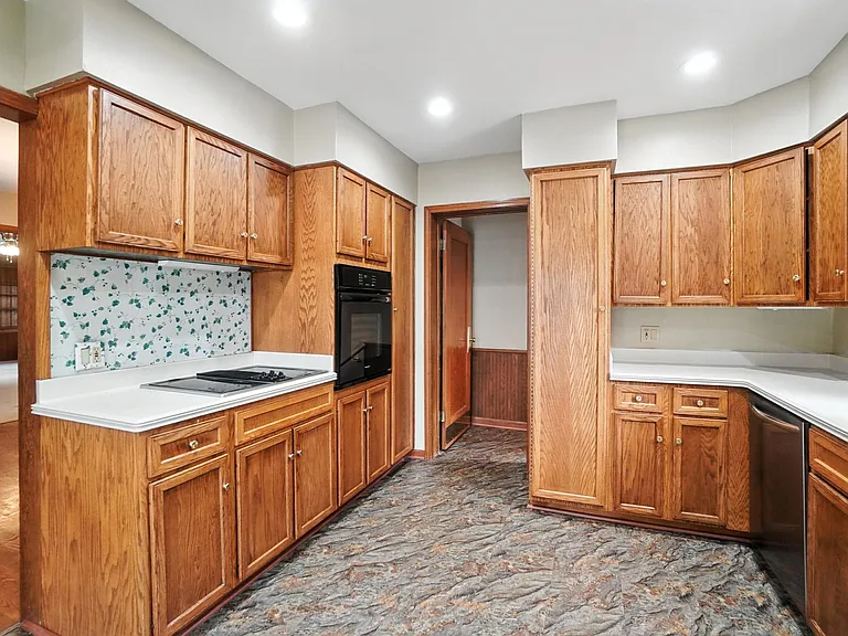 Kitchen standing by the deck door