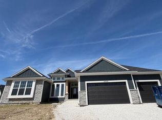 N59W25786 Eyrie Dr, Lisbon, WI 53089