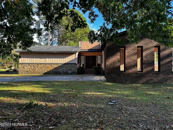 1702 Bynwood Circle SE, Wilson, NC 27893