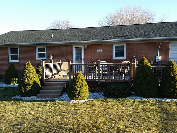 2nd image of 116 Meadowlark Ln