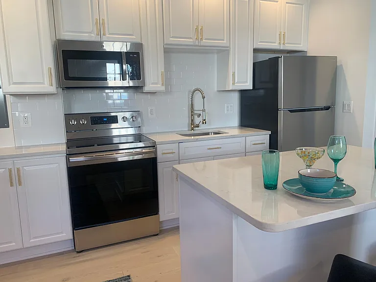 152 Main St #203 — Photo 3