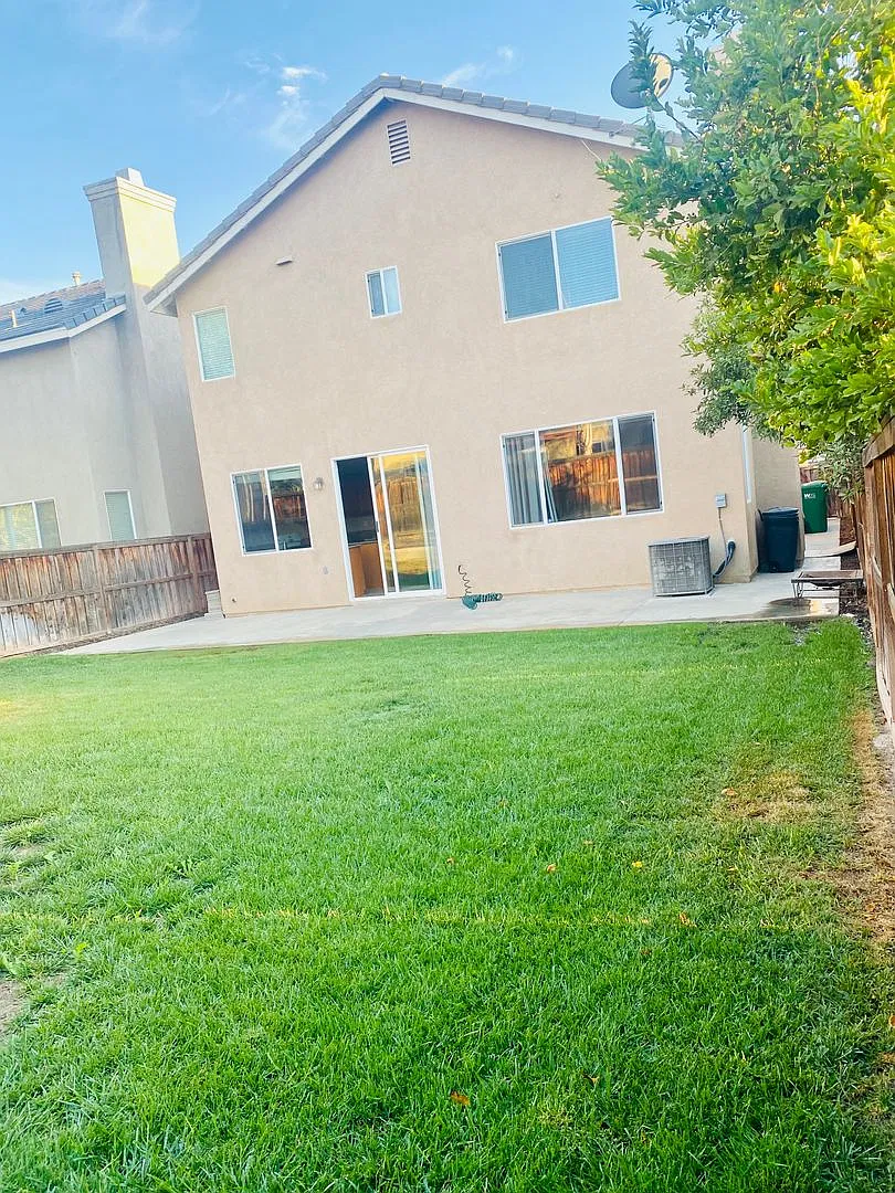 4 Bedroom 3 Bath Menifee Home for Rent — Photo 3