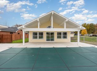 4768 Verity Shores Ct, Sanford, MI 48657