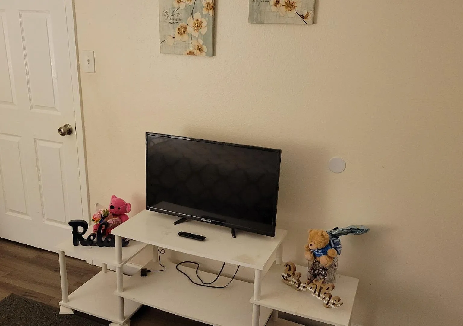 1 bed, 1.0 bath, 1100 sqft, $758 — Photo 2