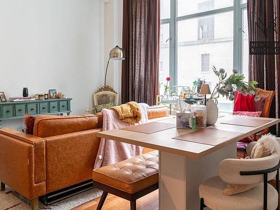 4th image of 120 Greenwich St APT 12E