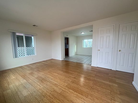 5th image of 1640 23rd St APT 20