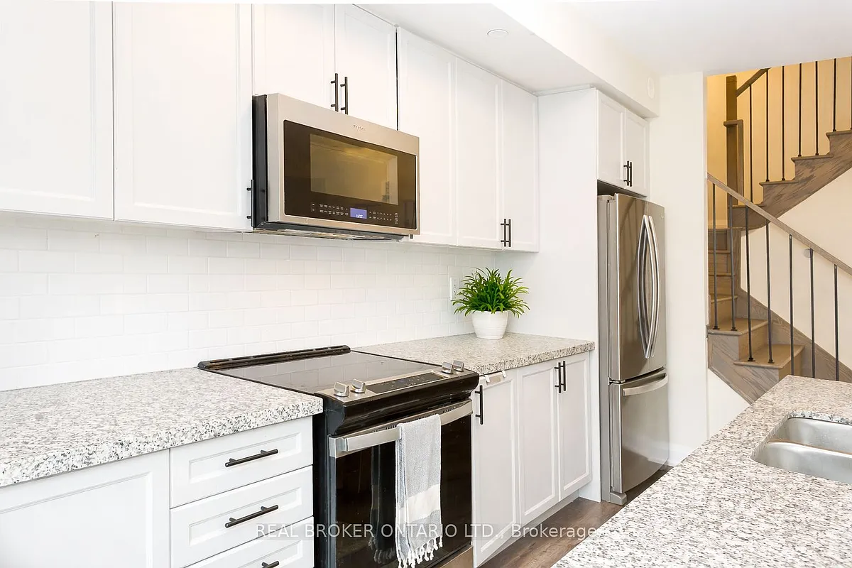 Building Photo - 1593 Rose Way #110