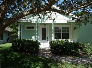 361 Briarcliff Cir, Sebastian, FL 32958