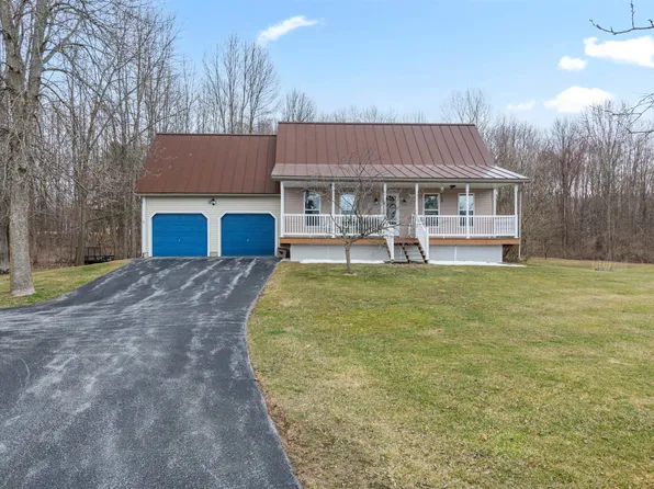 33 Little County Road, St. Albans Town, VT 05478