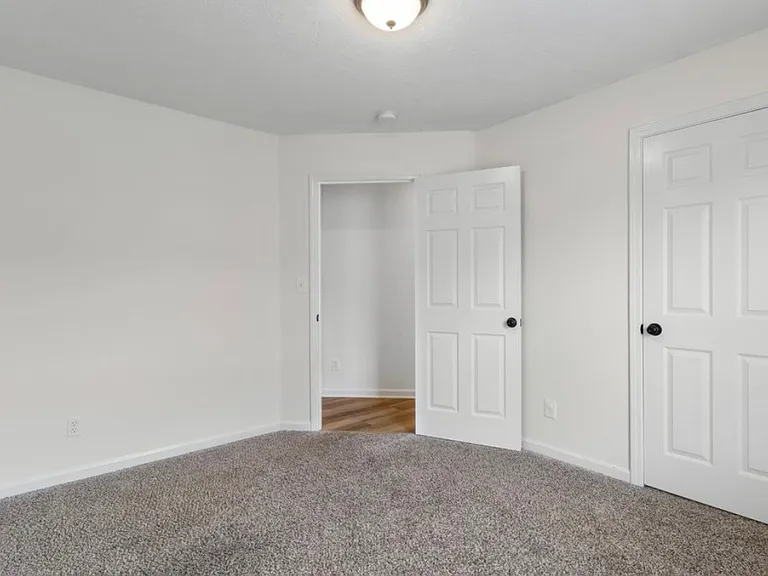 2424 Calico Ct — Photo 21