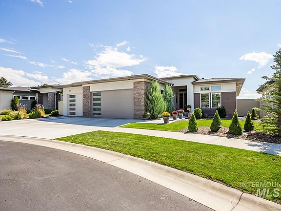 4th image of 569 W Carnelian Ln