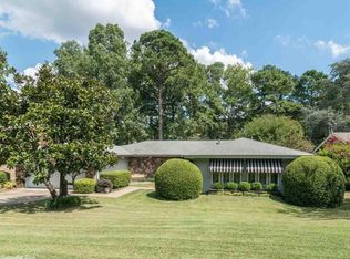 2204 Clapboard Hill Rd, Little Rock, AR 72227