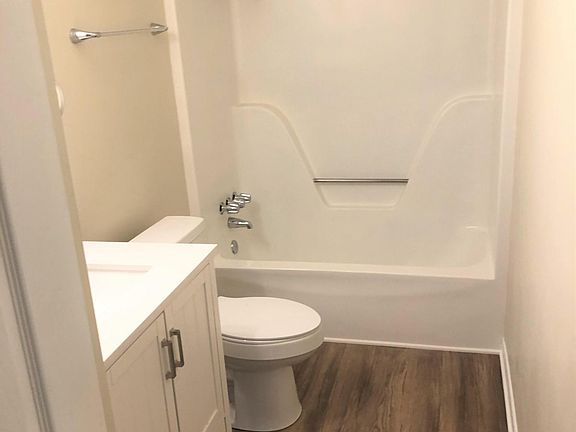 5th image of 11093 Amber Dr APT B2