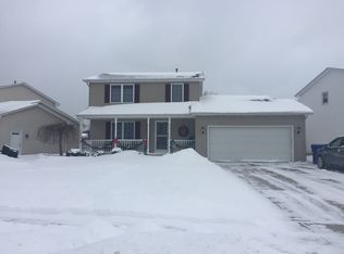 2200 Buttermilk Ln, Lake View, NY 14085