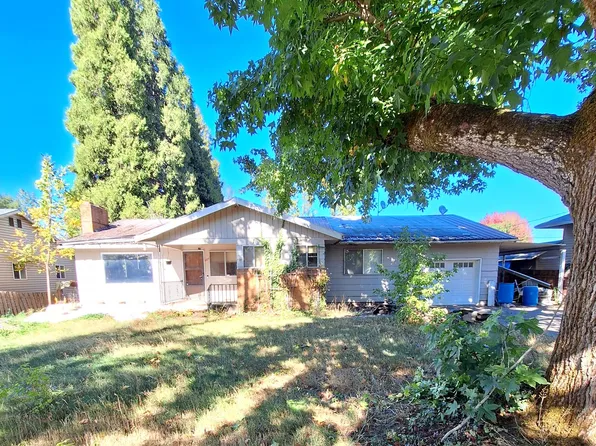 885 McKinley St, Woodburn, OR 97071