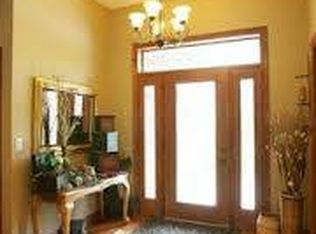 9879 Elle Ct, Dubuque, IA 52003