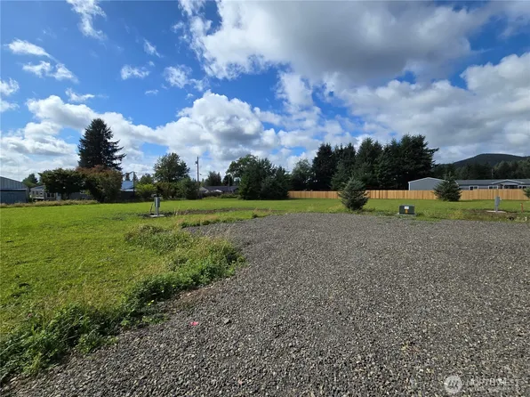 9993 Two Cousins Drive, Forks, WA 98331
