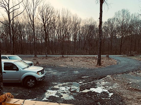 2nd image of 8400 Farren Ln