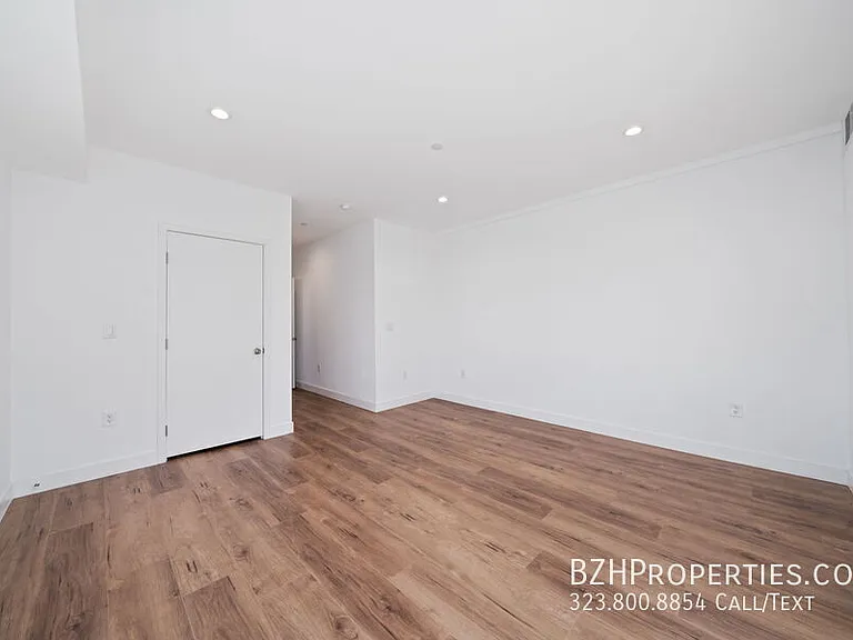 6336 Beck Ave #2 — Photo 12
