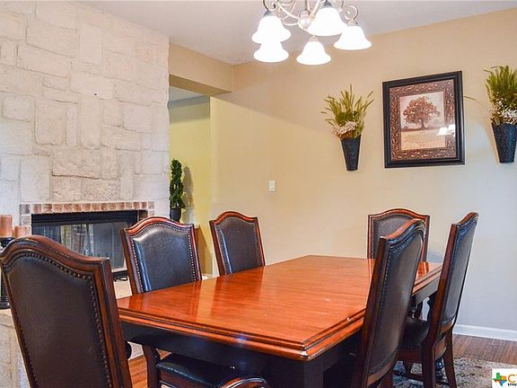 3rd image of 332 Suncrest Dr