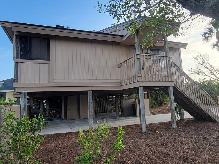 966 Greenwood Ct S — Photo 15