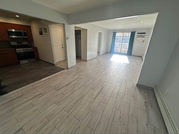 4th image of 6658 69th St #3