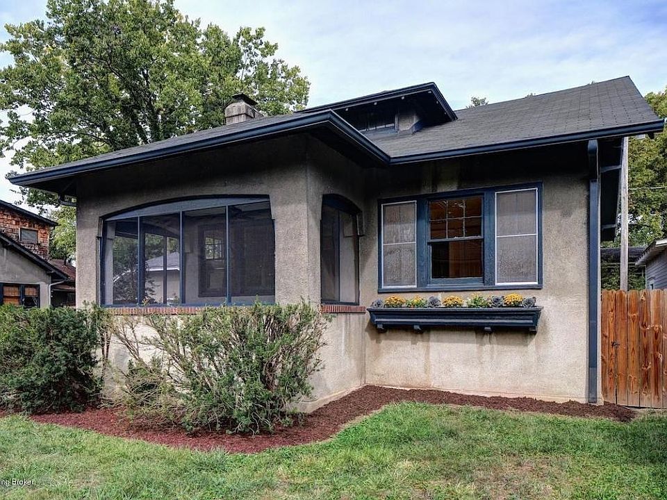 01 Maple Crest Court  CDavidson