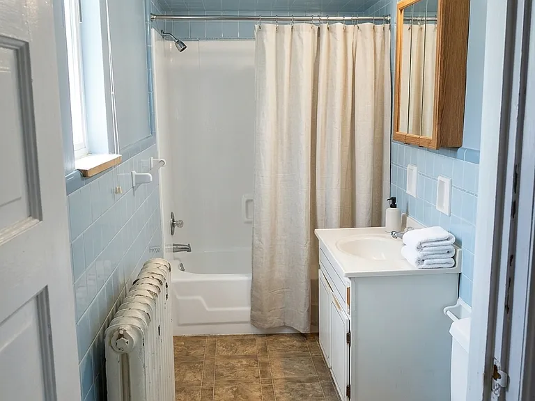 1808 Brownsville Rd #1 — Photo 11