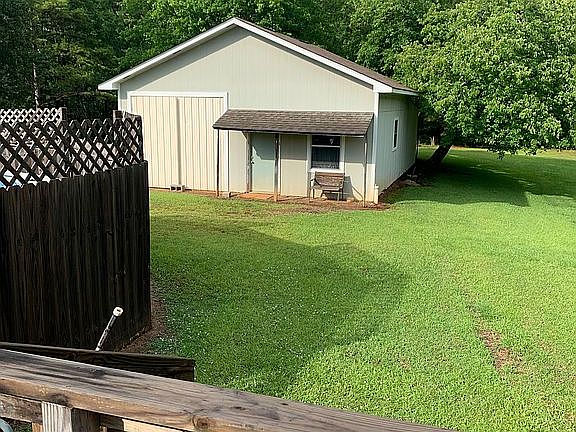 5th image of 60036 Thornton Ln