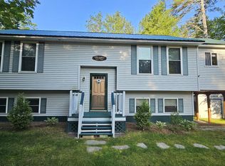 13 N Shore Dr, Center Barnstead, NH 03225